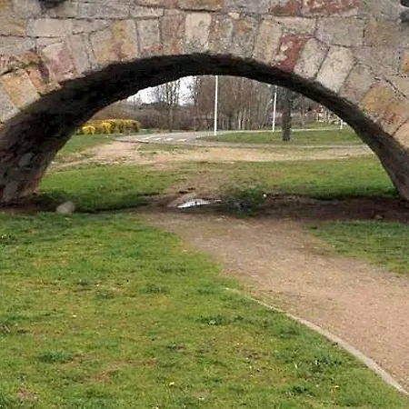 Turistico Puente P4 2-a * Salamanque
